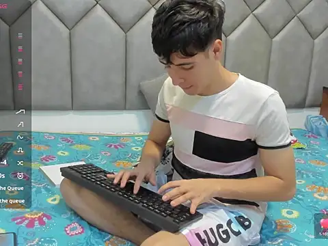 Lyon-Hot10's cam snapshot