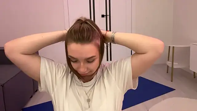 LouraStalter's cam snapshot