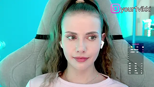 Vikki_Cheese's cam snapshot