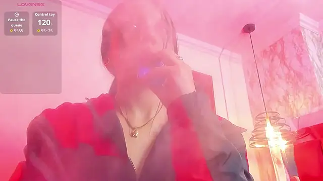 Sheilly_brown's cam snapshot