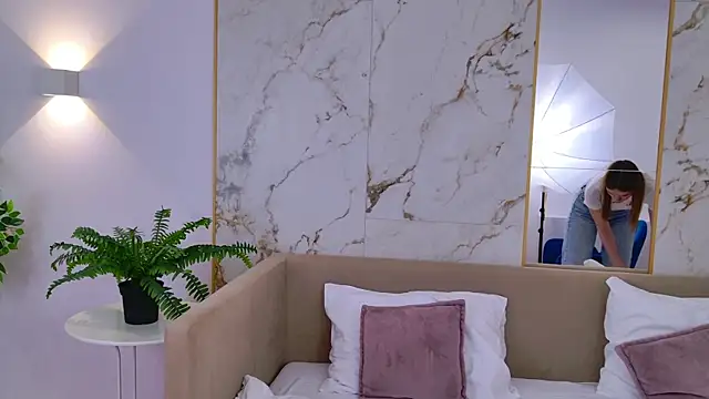 AmadaReine's cam snapshot