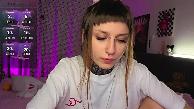 LilithPoison's cam snapshot