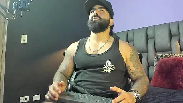 Lyon_vach live sex cam