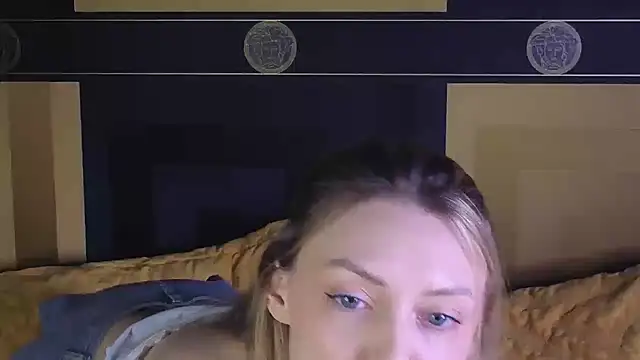 CindyFors's cam snapshot