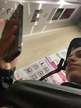 AlannaEvons's cam snapshot