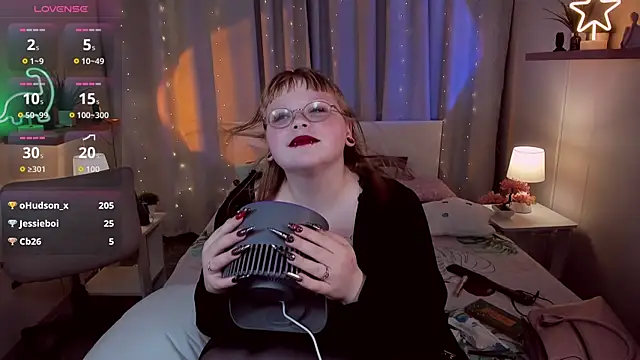 LottieReed's cam snapshot