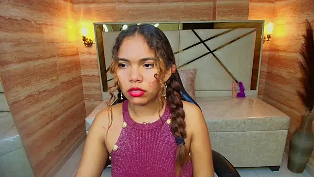 lirianne_thorne_r's cam snapshot