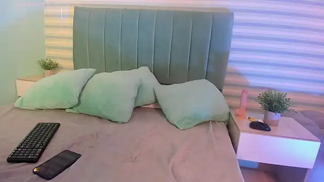 samantaortega__'s cam snapshot