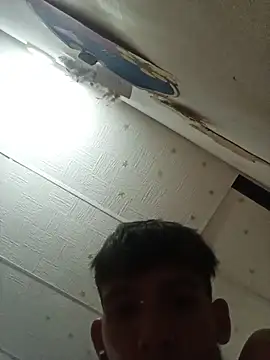 LaParKa31's cam snapshot