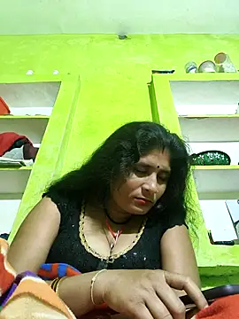 Hot-bhavi5's cam snapshot