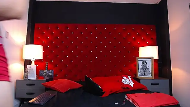 Magnar_Royal's cam snapshot