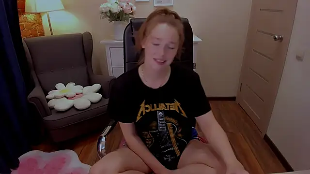 _fiona_Love's cam snapshot