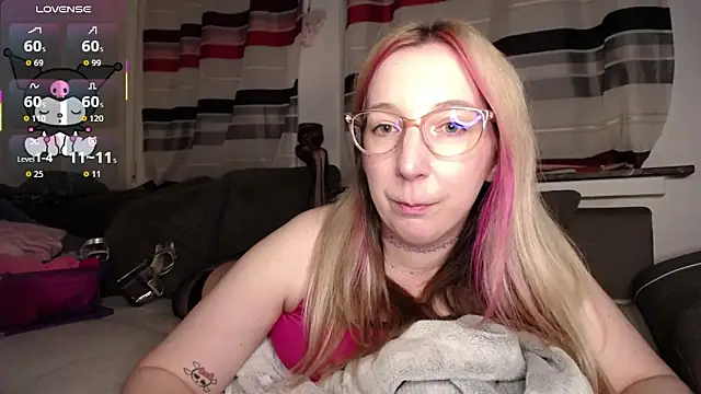 JustKerry's cam snapshot