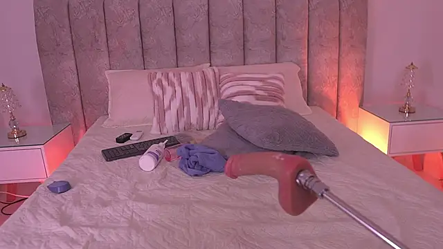 sam_lewins's cam snapshot