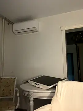 DeniMilkyyyyy's cam snapshot