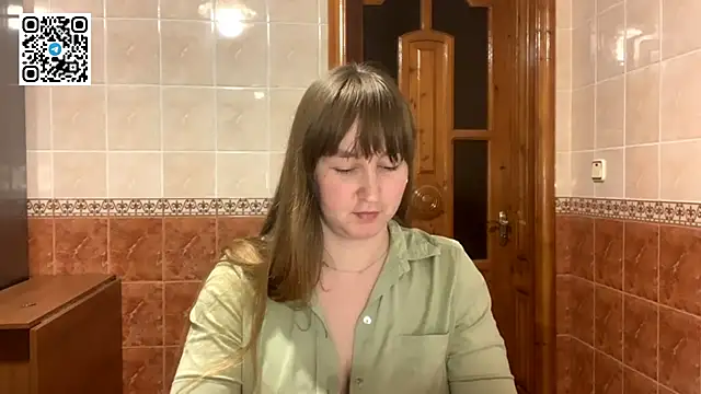 MaroonMoon_'s cam snapshot