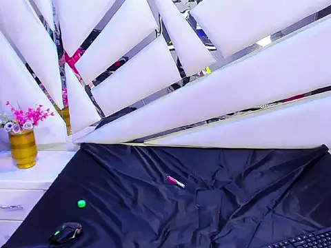 JulietaDiamond's cam snapshot