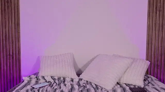 tiffany01_'s cam snapshot