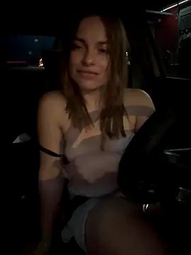 Gjynna-kiim live sex cam