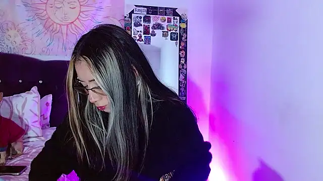 squirt_charlott's cam snapshot