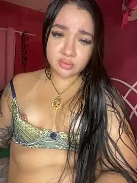 QueenYumi live sex cam