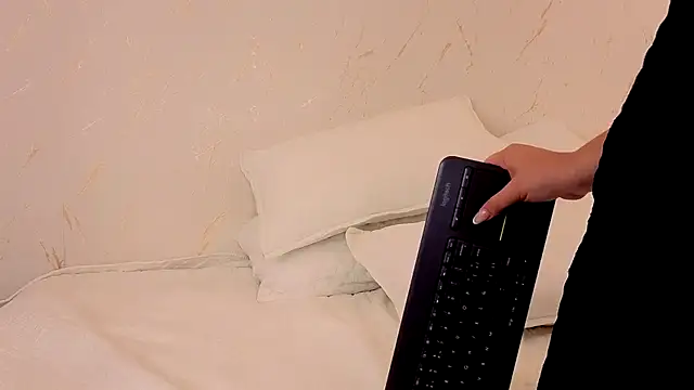 ava_blue live sex cam