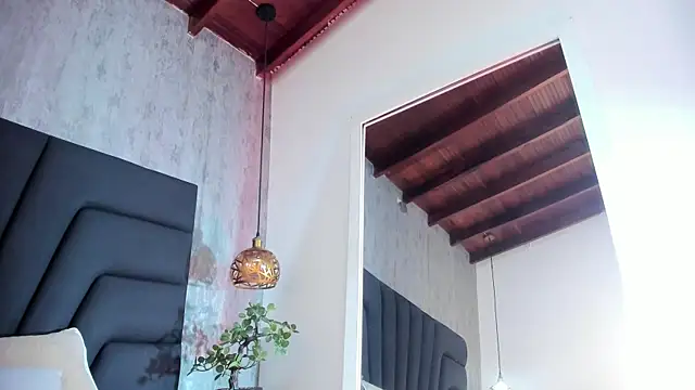 Bellaquita_19's cam snapshot