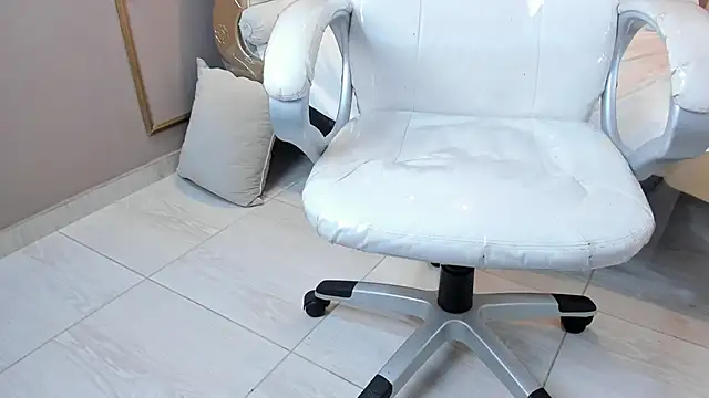 NahimiThompson's cam snapshot