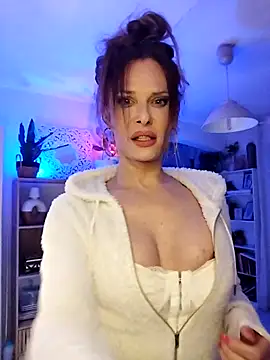 Luna_Kitanna live sex cam