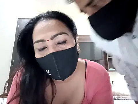 horny_milf_couple's web cam