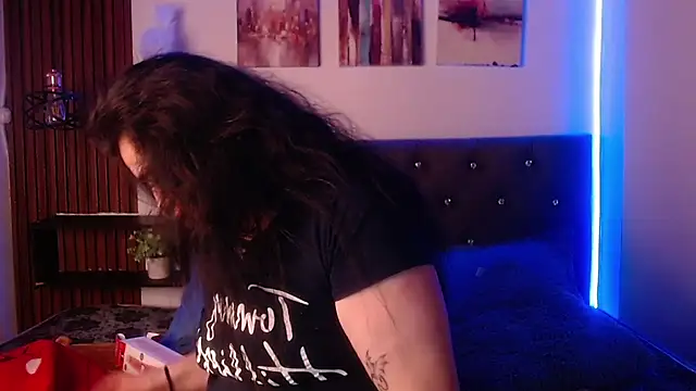 Andrea_secret_'s cam snapshot