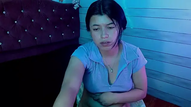 petite_coral's cam snapshot