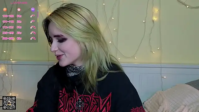 PortiaHedge's cam snapshot