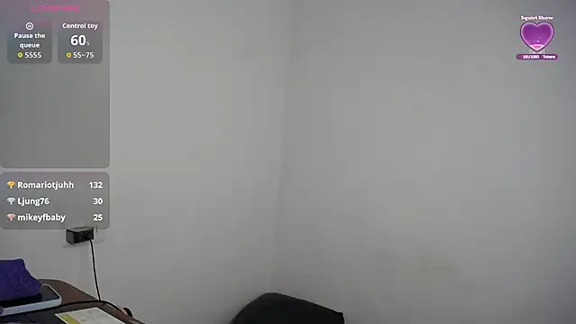 Amber_Miiller2's cam snapshot