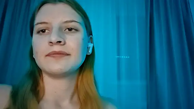 LynteriLain's cam snapshot