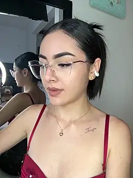 IslaCole live sex cam