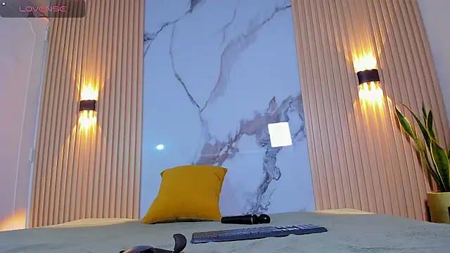 Lil_eva2's cam snapshot