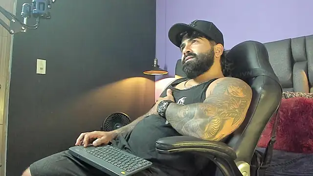 Lyon_vach live sex cam