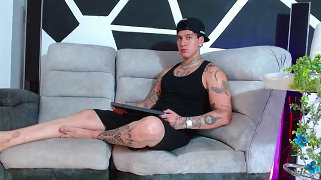 JUSTIN_FULLER1 live sex cam