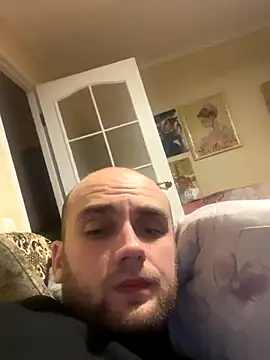 LuckyGirlfriends live sex cam