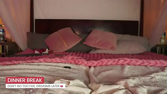 Katyerave live sex cam