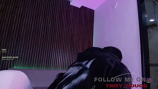 troy_rouge live sex cam