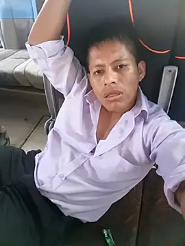 alexchir4's cam snapshot