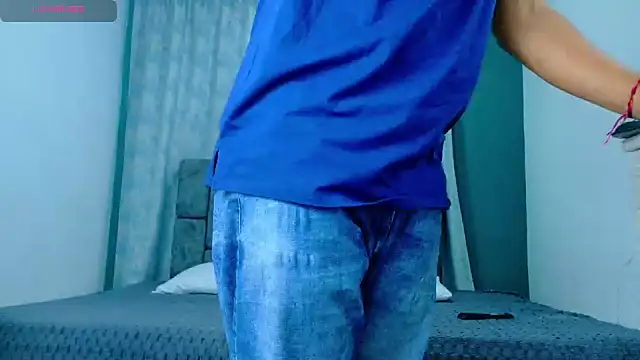 FelipeGonzalezz's cam snapshot