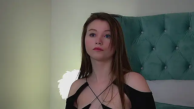 KeiraAsti's cam snapshot