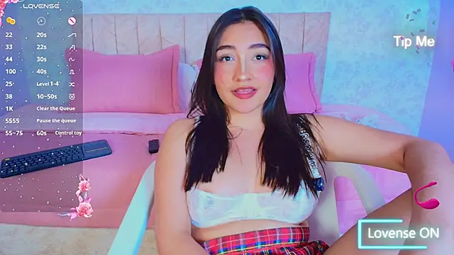 sweet_artemiis's cam snapshot