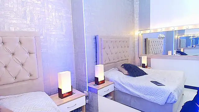 EmylyTaylor_FG's cam snapshot