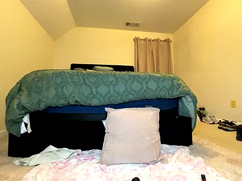 ForbiddenAddictions's cam snapshot