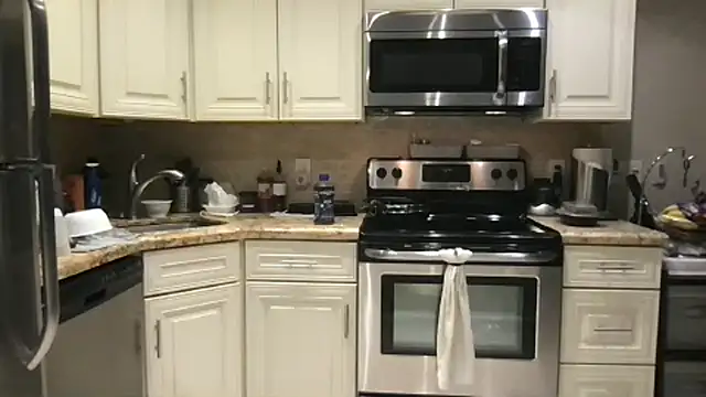 BigGuyMuscle's cam snapshot