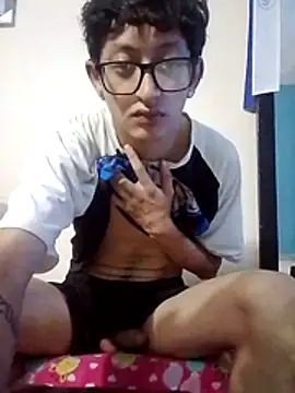 Sexy_tom_'s cam snapshot